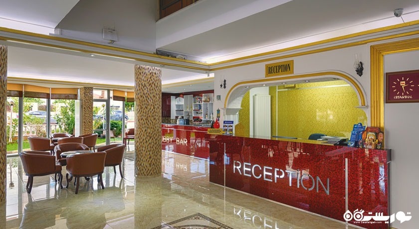 میز پذیرش هتل زل